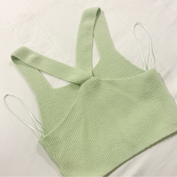 ✨ FREE PEOPLE GREEN TOP ✨ - Picture 3 of 5